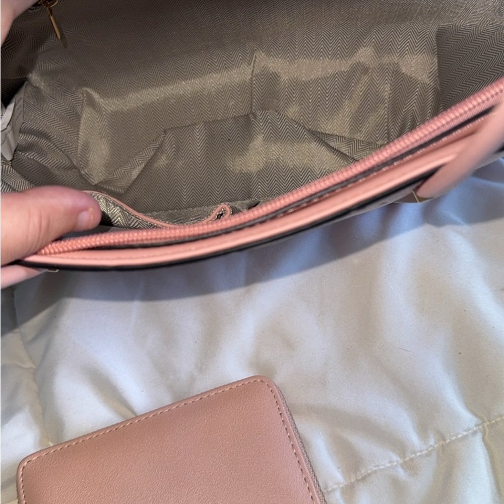 Fashion Stylish Pink Tote Bag with Wallet - Picture 3 of 13